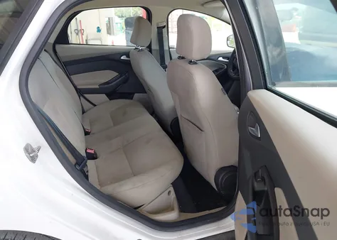 2015 Ford Focus Se z USA, uszkodzony, nr VIN 1FADP3F21FL316981